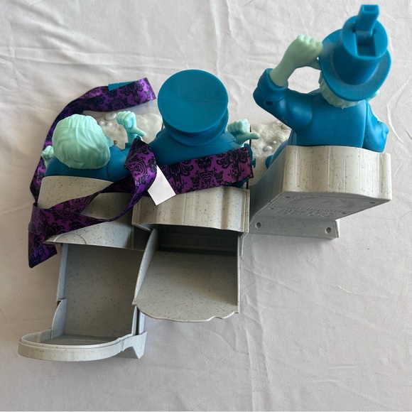 Hitchhiking Ghosts Disneyland Souvenirs - Picture 3 of 9